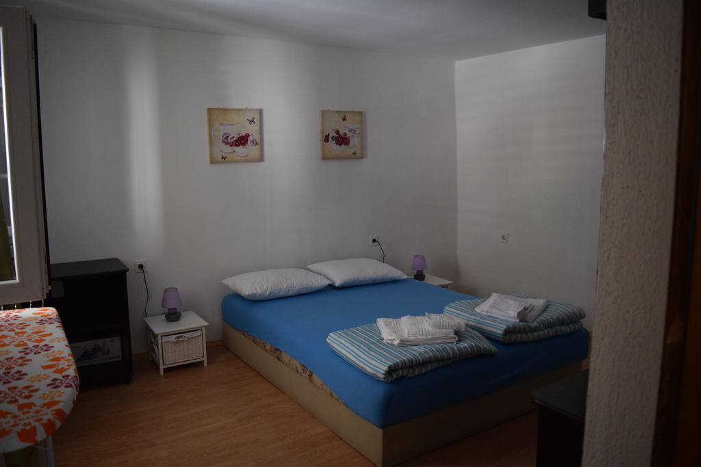 Apartment Klara シベニク 部屋 写真