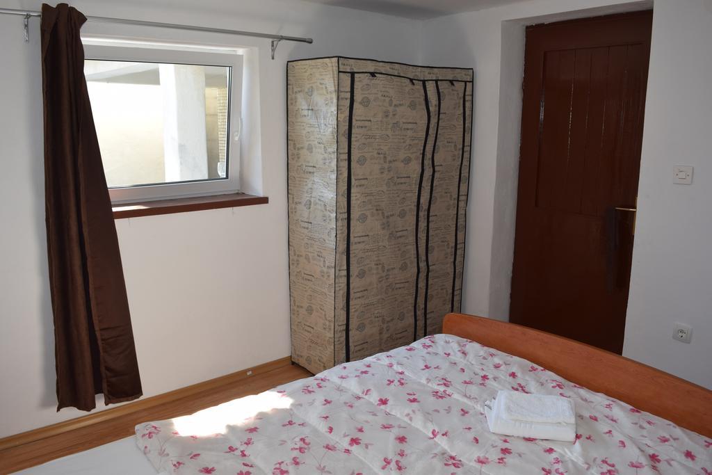 Apartment Klara シベニク 部屋 写真