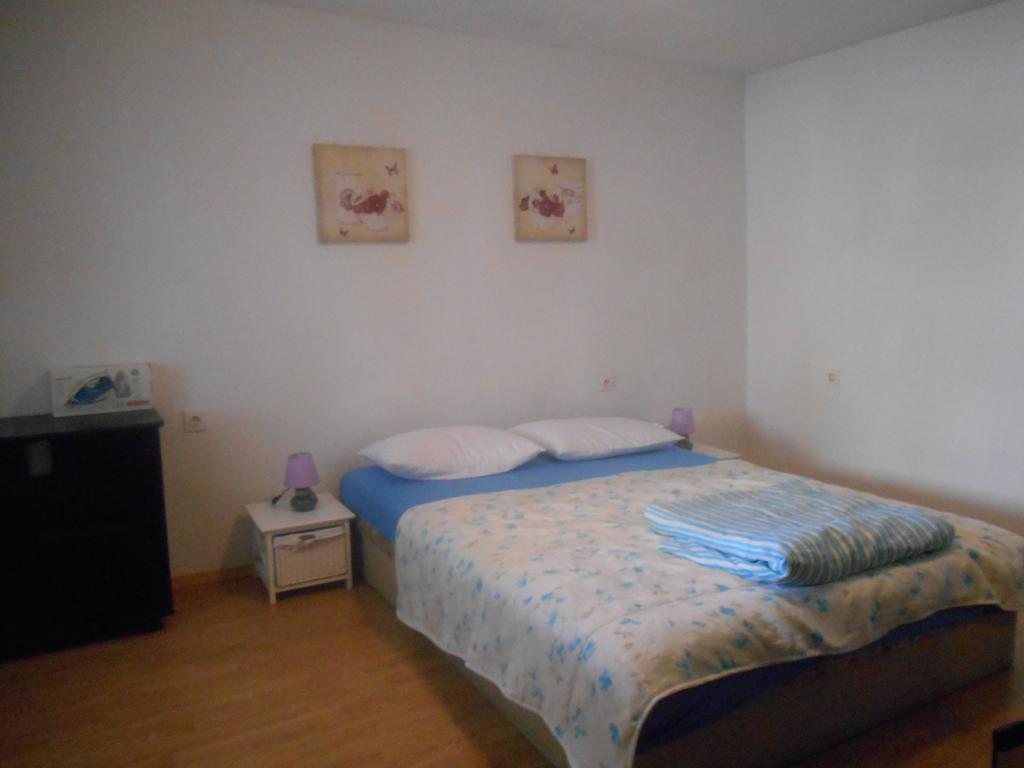 Apartment Klara シベニク 部屋 写真